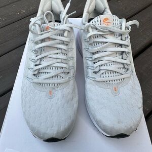 Nike Men's White and Orange Athletic Shoes